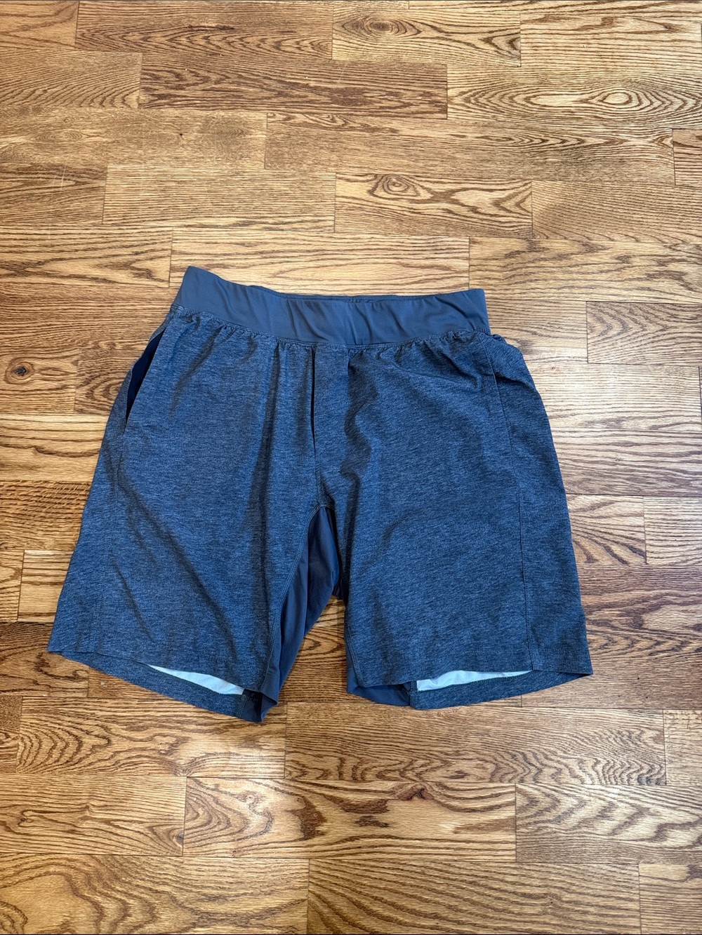 Men's lululemon Performance Grey Athletic Shorts 7” inseam